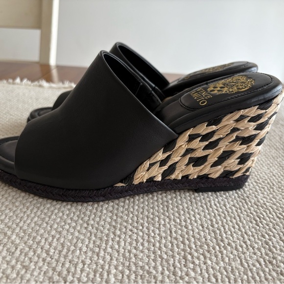 NWT Vince Camuto Fayla Black Leather Wedge Mule Slide Rafia Wedge Size 9.5 - Picture 3 of 7